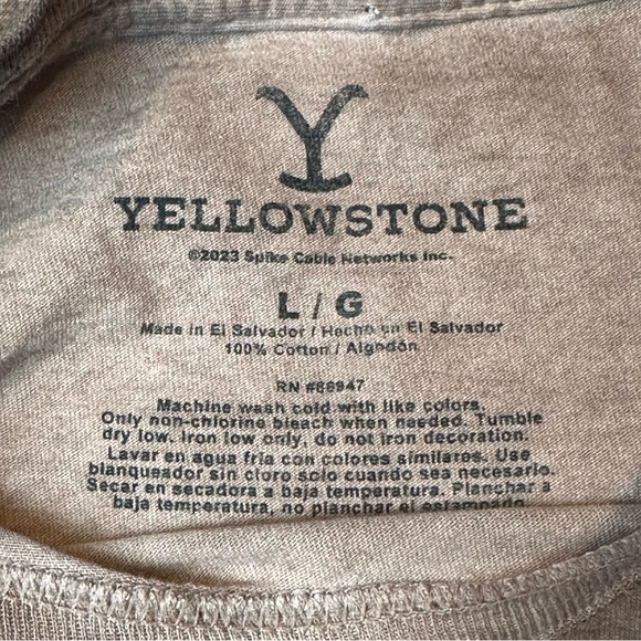 Yellowstone Dutton Ranch Tee - Size Large - Picture 4 of 6